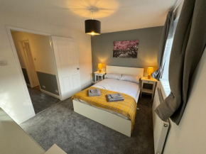 Cosy home with parking close to city centre